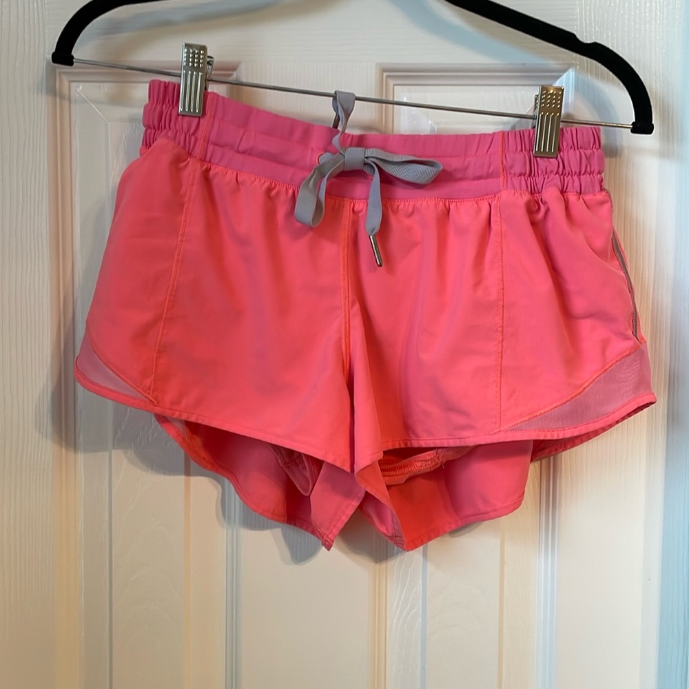 Lululemon Hotty Hot Short, Size 8, Pink/Coral color